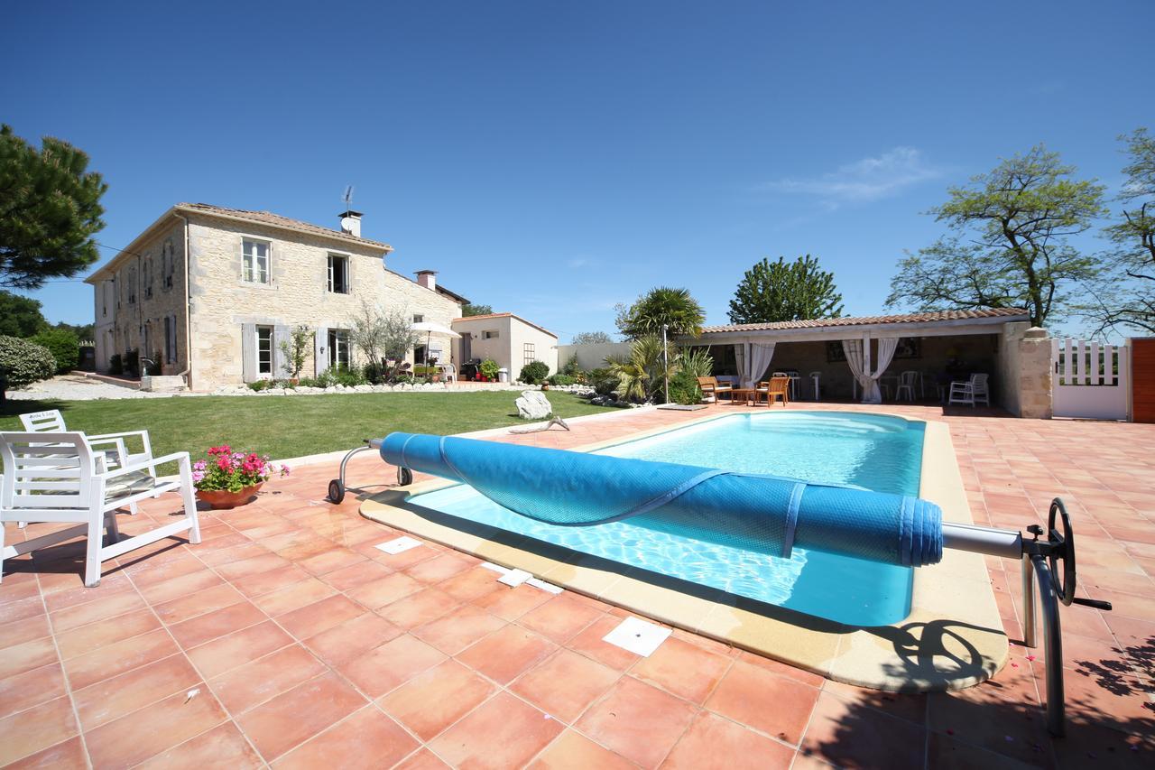 Saint-Germain-dʼEsteuil Oeno-Lodge מראה חיצוני תמונה
